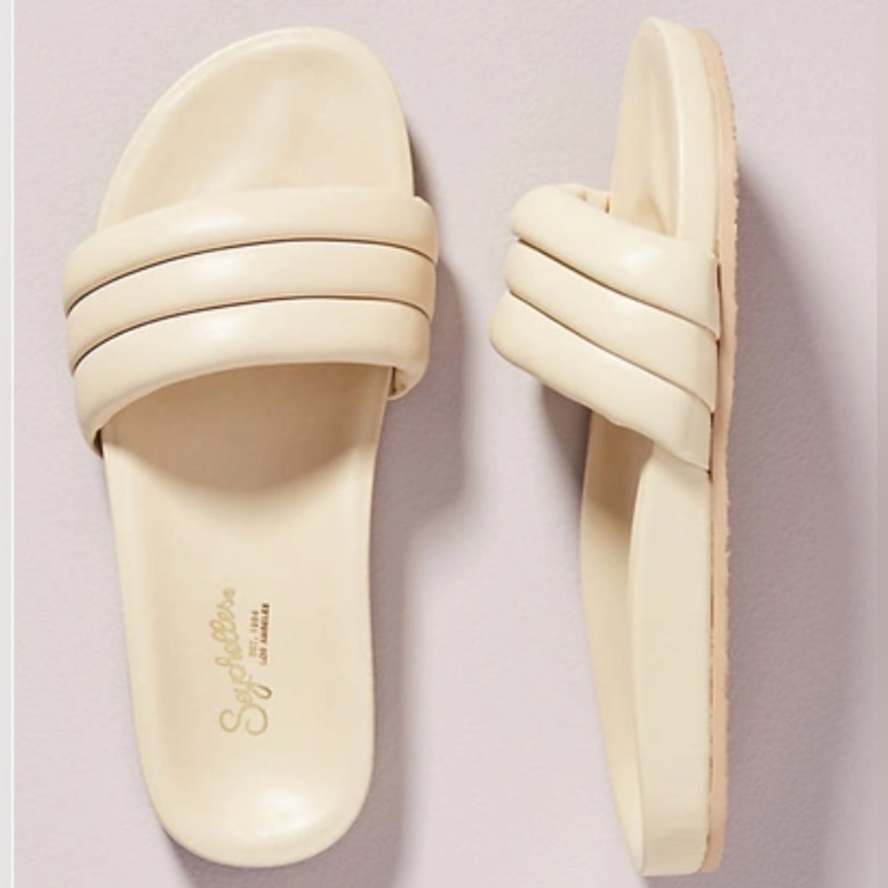 Seychelles Low Key Leather slides in beige